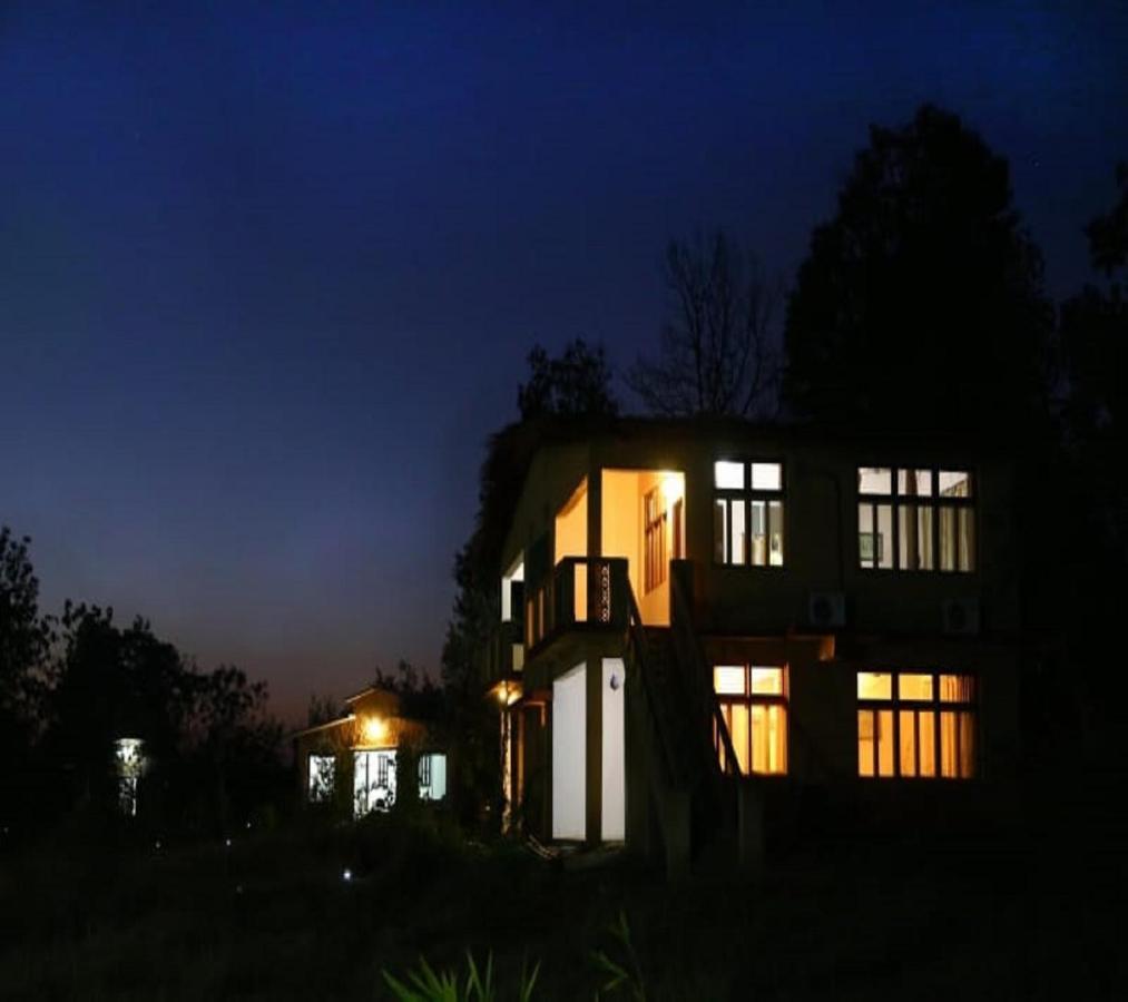 Kanha Village Eco Resort Exterior foto